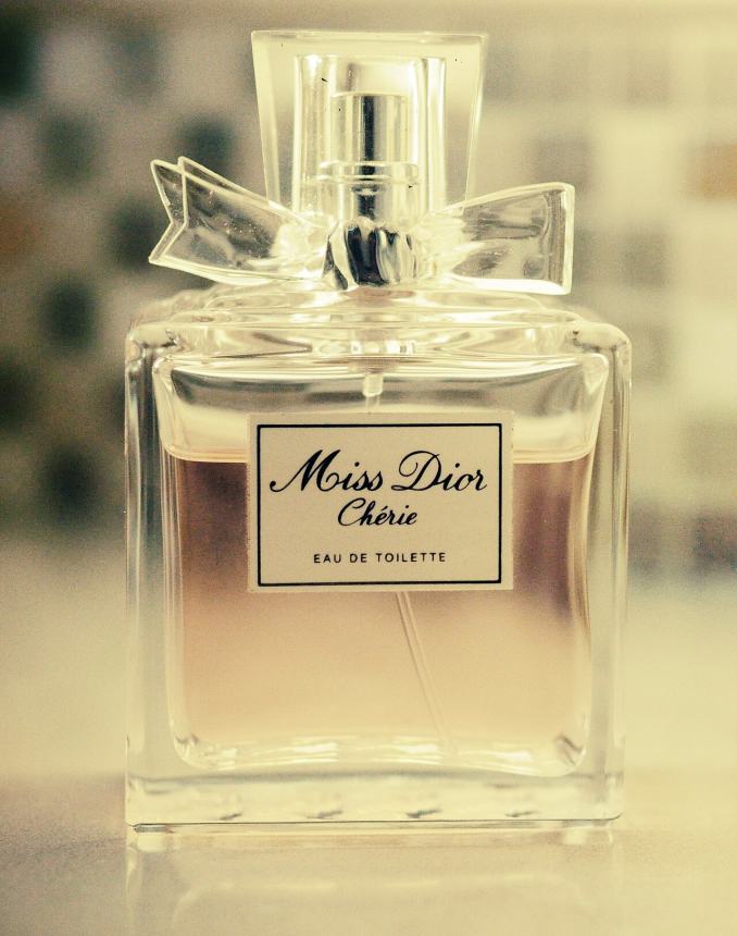 Dior Miss Dior Chérie Eau de Toilette — product photograph